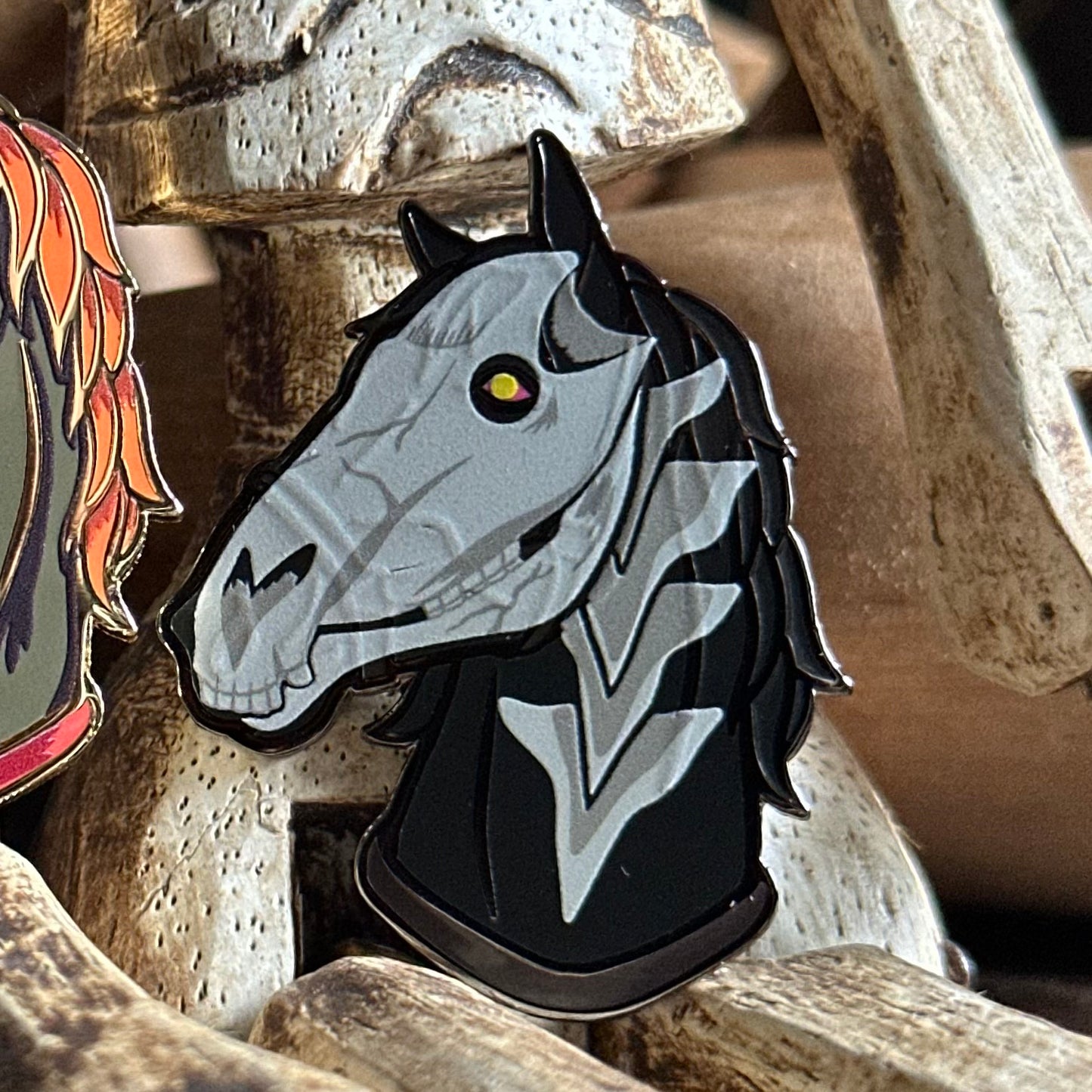 Stalhorse Pin