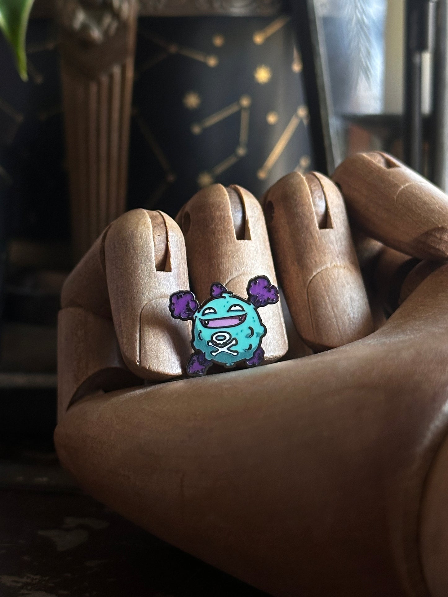 Koffing Mini Pin
