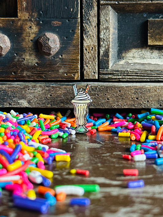 Vanilla Shake Mini Pin