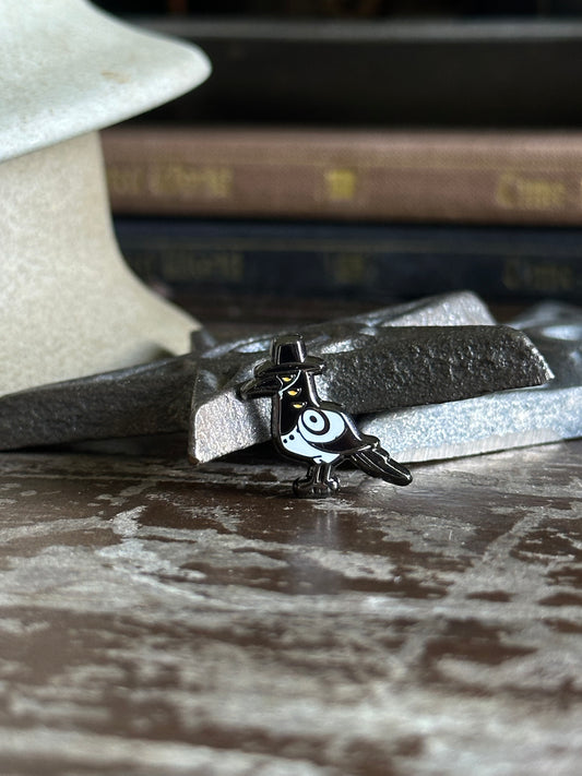 Sussie Mini Pin