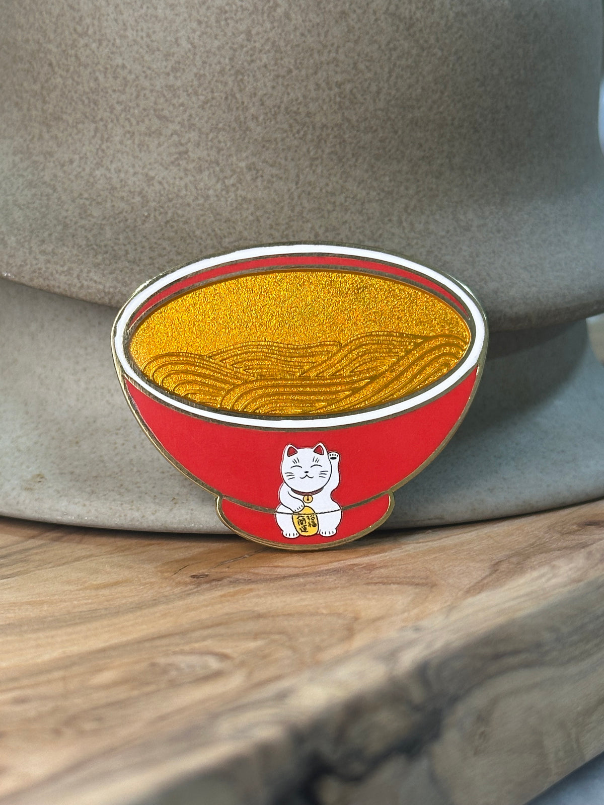 White Maneki-neko Ramen Bowl Magnetic Pin